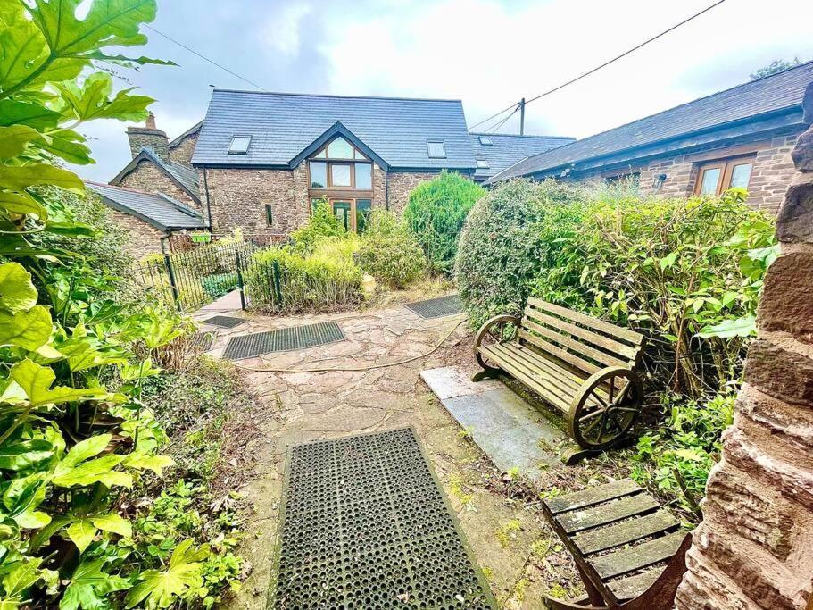 Stone Built Barn In A Beautiful Rural Setting Villa Llangwm-Isaf Exterior foto