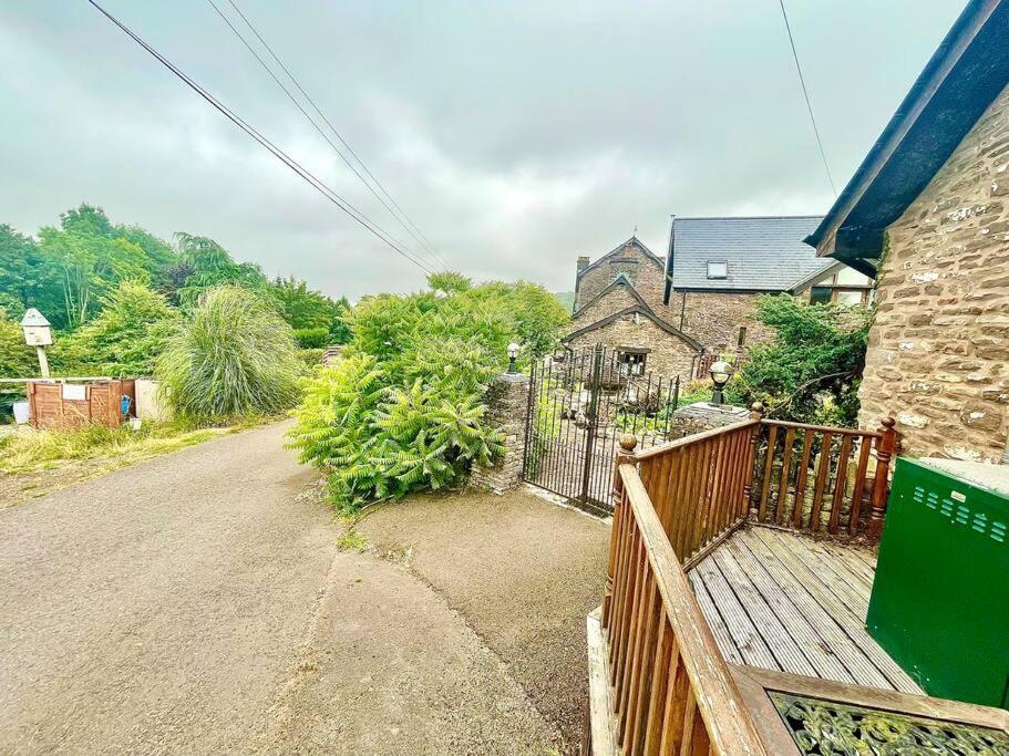 Stone Built Barn In A Beautiful Rural Setting Villa Llangwm-Isaf Exterior foto